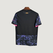 FC Barcelone – Maillot Concept 25/26 – Noir, Violet & Rose